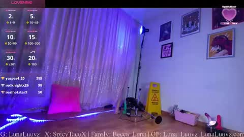 Luna Luuvz online show from July 2026 01:52:01 AM