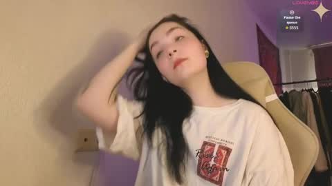 Luna online show from April 2026 01:11:01 AM