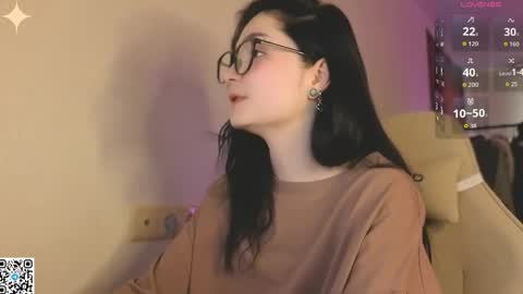 Luna online show from April 2026 01:27:01 AM