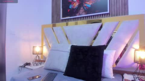 luna_naughty1 online show from November 2025 09:42:02 AM