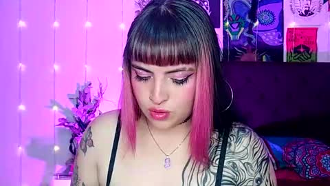 MISS LUNA  online show from December 2024 02:52:01 AM
