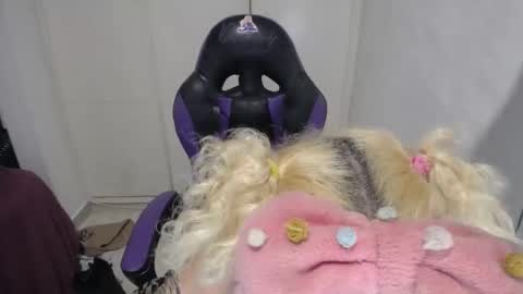 Luna online show from December 2024 09:47:02 AM