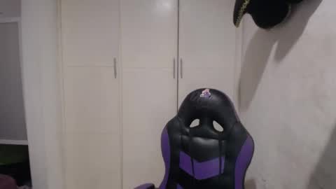 Luna online show from January 2025 06:28:02 PM