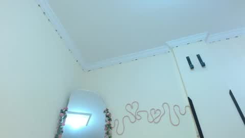 Luna Rougets online show from April 2026 02:29:02 PM