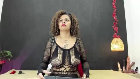 Snapshot of luna_smit_ chatting on November 2025 11:07:02 PM Luna online show from November 2025 11:07:02 PM