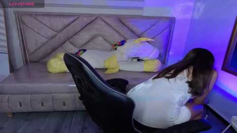 Live 1000pm 600am COLOMBIAN HOUR online show from November 2025 03:40:02 AM