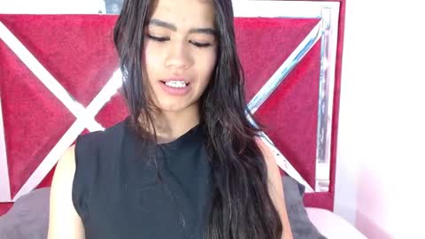 Snapshot of luna_starr69 chatting on September 2025 07:25:01 PM luna_starr69 online show from September 2025 07:25:01 PM