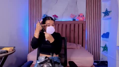 Luna  online show from November 2025 12:05:02 PM