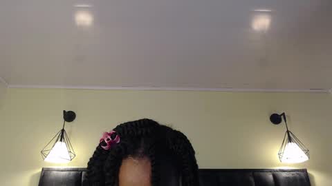 luna online show from April 2026 06:02:02 PM