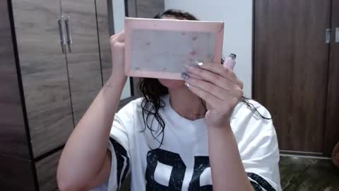 lunaa_sub online show from February 2026 04:44:02 PM