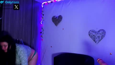 Snapshot of lunaahatzel chatting on December 2024 05:27:02 AM Luna Hatzel online show from December 2024 05:27:02 AM