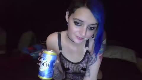 lunaandstigmata online show from January 2025 12:17:02 AM