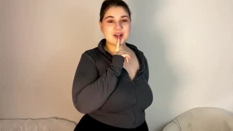 Luna online show from February 2026 07:43:02 AM