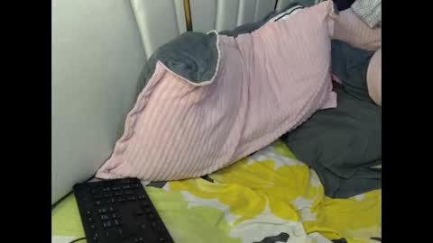 lunabloom01 online show from March 2026 03:00:02 AM