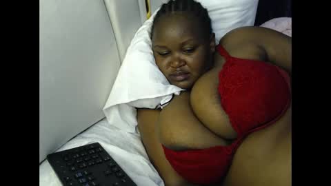 lunabloom01 online show from April 2026 02:49:01 AM