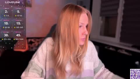 Snapshot of lunacyy chatting on November 2025 05:08:01 PM Britney online show from November 2025 05:08:01 PM