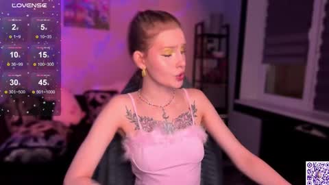 Snapshot of lunacyy chatting on November 2025 07:34:02 PM Britney online show from November 2025 07:34:02 PM