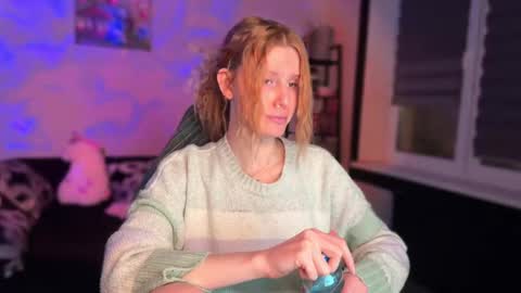 Snapshot of lunacyy chatting on November 2025 04:20:02 PM Britney online show from November 2025 04:20:02 PM