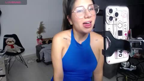 Snapshot of lunagardners chatting on December 2025 03:45:02 AM lunagardners online show from December 2025 03:45:02 AM