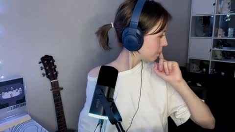 luna online show from April 2026 08:17:01 PM