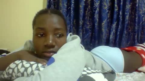 lunah_kitty online show from April 2026 02:37:02 AM