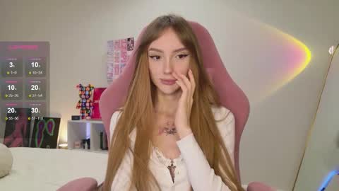 Luna online show from September 2025 11:16:01 PM