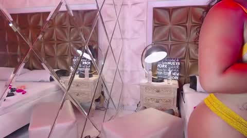 Luna  online show from April 2026 12:31:01 PM