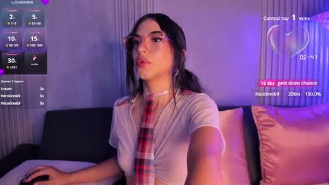 Snapshot of lunalancaster_ chatting on October 2025 12:37:01 PM lunalancaster_ online show from October 2025 12:37:01 PM