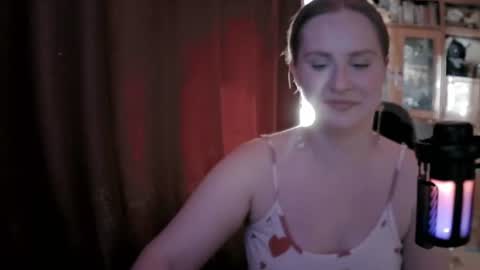 lunamystique_ online show from July 2026 05:02:02 AM