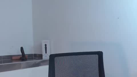 Snapshot of lunapalmer01 chatting on December 2024 02:57:01 AM Julieth online show from December 2024 02:57:01 AM