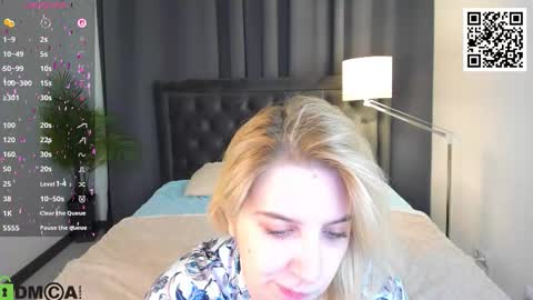 LunasShine online show from February 2026 04:22:02 AM