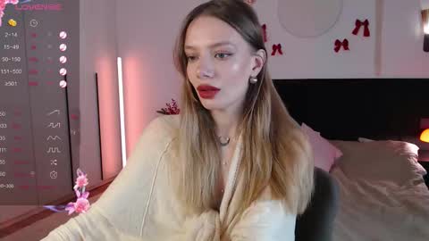 LunaticaBae online show from January 2026 02:26:02 AM