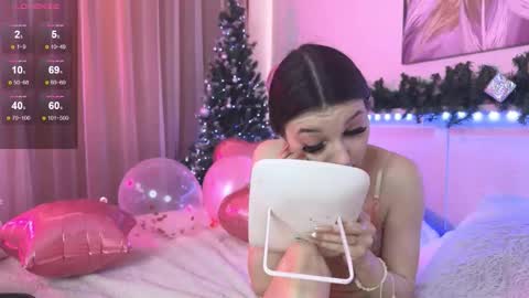 Snapshot of lunavine chatting on February 2026 08:11:01 AM Veronica online show from February 2026 08:11:01 AM