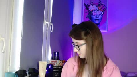 Snapshot of lunaxcherry chatting on May 2026 06:15:02 PM LunaXcherry online show from May 2026 06:15:02 PM