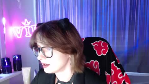 Snapshot of lunaxcherry chatting on July 2026 05:04:01 PM LunaXcherry online show from July 2026 05:04:01 PM