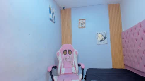 Snapshot of lunay_bigcock420 chatting on December 2025 08:45:01 AM lunay_bigcock420 online show from December 2025 08:45:01 AM