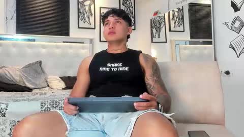 Snapshot of lunay_xtreemboy chatting on September 2025 03:06:01 AM Lunay online show from September 2025 03:06:01 AM