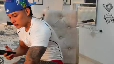 Snapshot of lunay_xtreemboy chatting on September 2025 03:40:02 AM Lunay online show from September 2025 03:40:02 AM