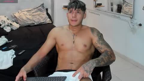 Snapshot of lunay_xtreemboy chatting on October 2025 05:33:01 PM Lunay online show from October 2025 05:33:01 PM