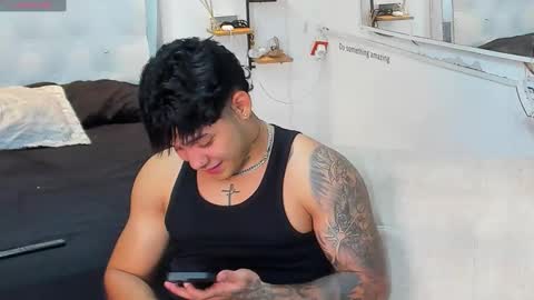 Snapshot of lunay_xtreemboy chatting on November 2025 12:21:02 AM Lunay online show from November 2025 12:21:02 AM