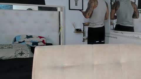 Snapshot of lunay_xtreemboy chatting on November 2025 12:33:01 AM Lunay online show from November 2025 12:33:01 AM