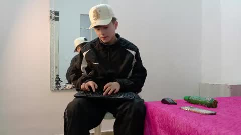 lunaydream online show from July 2026 11:34:01 AM