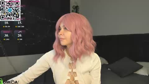 Snapshot of lune_fallenstar chatting on July 2026 01:19:02 AM Lune FallenStar online show from July 2026 01:19:02 AM