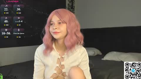 Snapshot of lune_fallenstar chatting on July 2026 02:05:17 AM Lune FallenStar online show from July 2026 02:05:17 AM