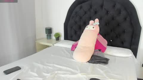 lunmei online show from May 2026 09:33:01 PM