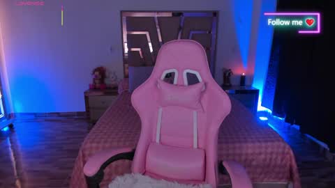 LUNA ROSE online show from April 2026 03:07:02 AM