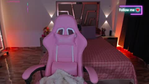 LUNA ROSE online show from April 2026 07:56:01 AM