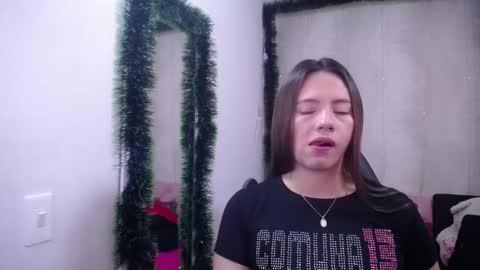 Snapshot of lunnadoll chatting on January 2025 03:16:02 AM Katty what ever do you want on my pv is for extra tokens minimi 250 tks ty u for understand online show from January 2025 03:16:02 AM