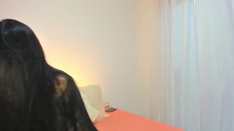 Snapshot of lunnarossee chatting on November 2025 08:40:02 PM online show from November 2025 08:40:02 PM