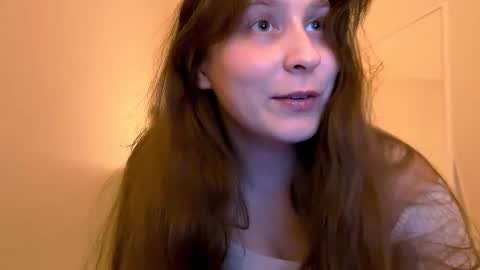 Snapshot of lunoria chatting on January 2026 10:46:01 PM lunoria online show from January 2026 10:46:01 PM